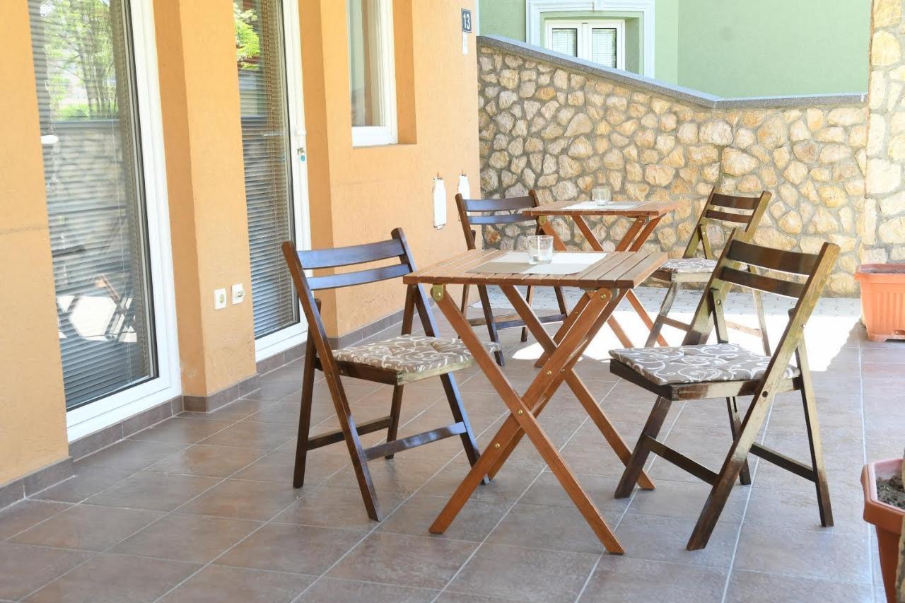 Appartement Sobe Alex à Veliko Gradište Extérieur photo